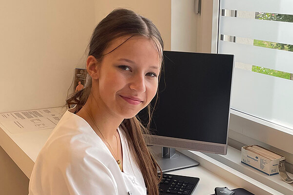 Elena Moser, Lernende bei Dermatologie Bad Ragaz (St. Gallen)