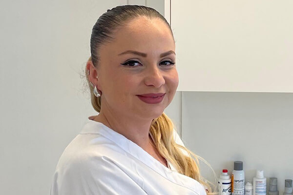 Xhejlan Adilji, MPA bei Dermatologie Bad Ragaz (St. Gallen) Xhejlan Adilji, MPA bei Dermatologie Bad Ragaz (St. Gallen)